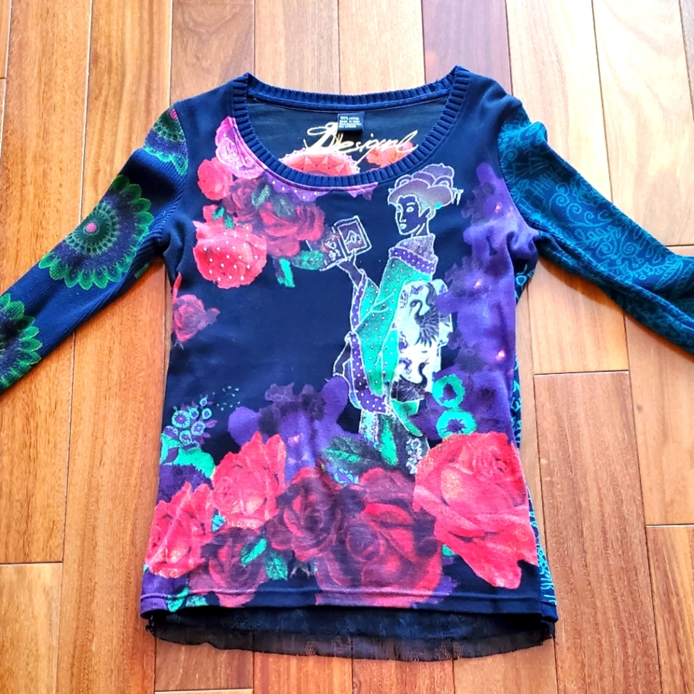 Desigual Long sleeve sweater.